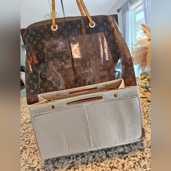 ๐ฅSOLD! Limited Edition LV Ambre cabas cruise GM.๐ฅ Y2K Discontinued - Picture 4 of 15